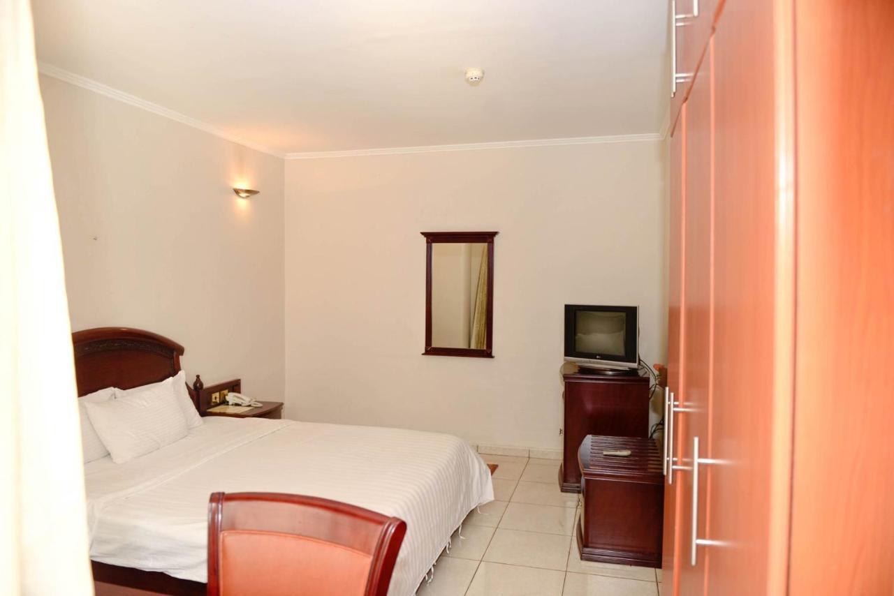 Room In Bb - Enjoy You Vacation Wail Staying In This Single Room Fit For 2 People Кигали Экстерьер фото